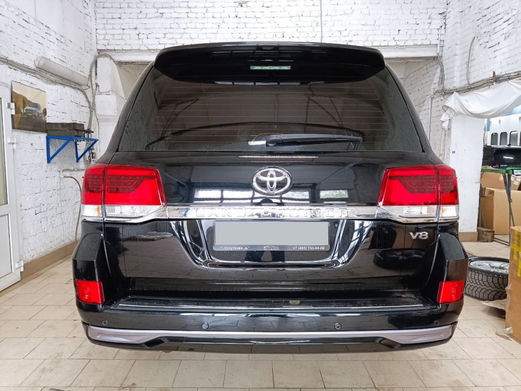 Рестайлинг Land Cruiser 200 Executive Black